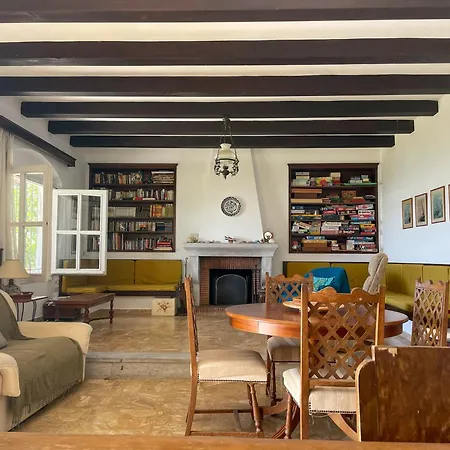 Villa Beachfront Family