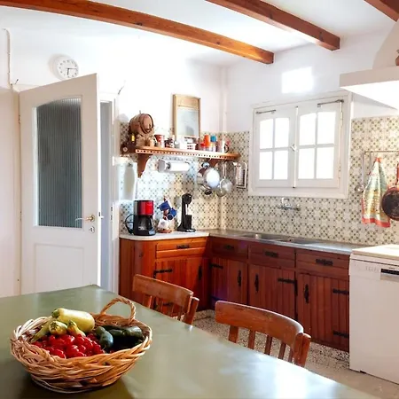 Beachfront Family Villa *